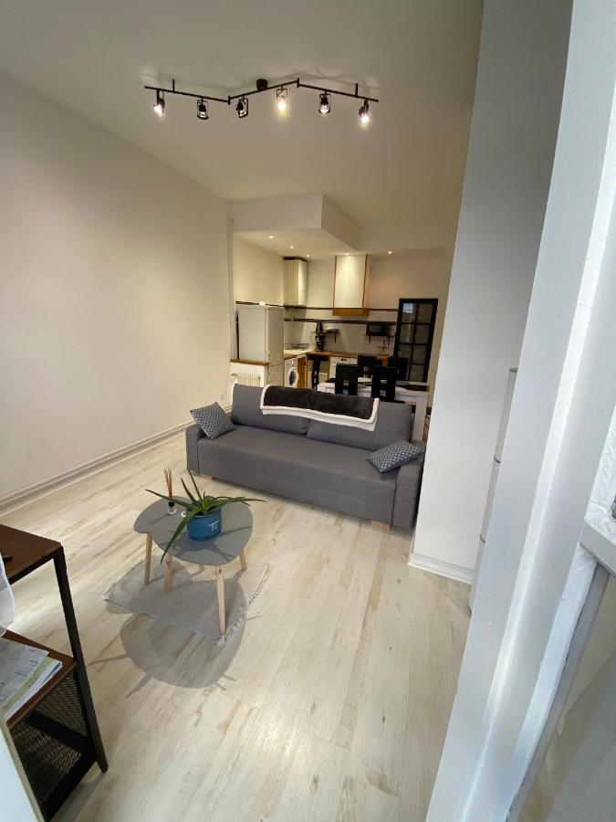 Charmant Petit Appartement Bagnères-de-Bigorre Buitenkant foto
